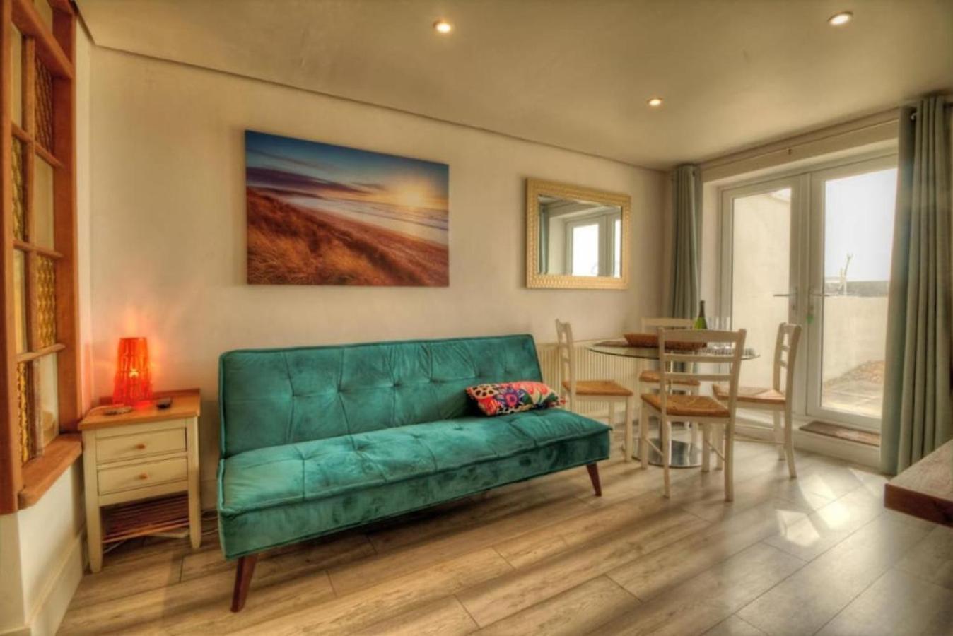 Air Maison - Solent View Beachfront *